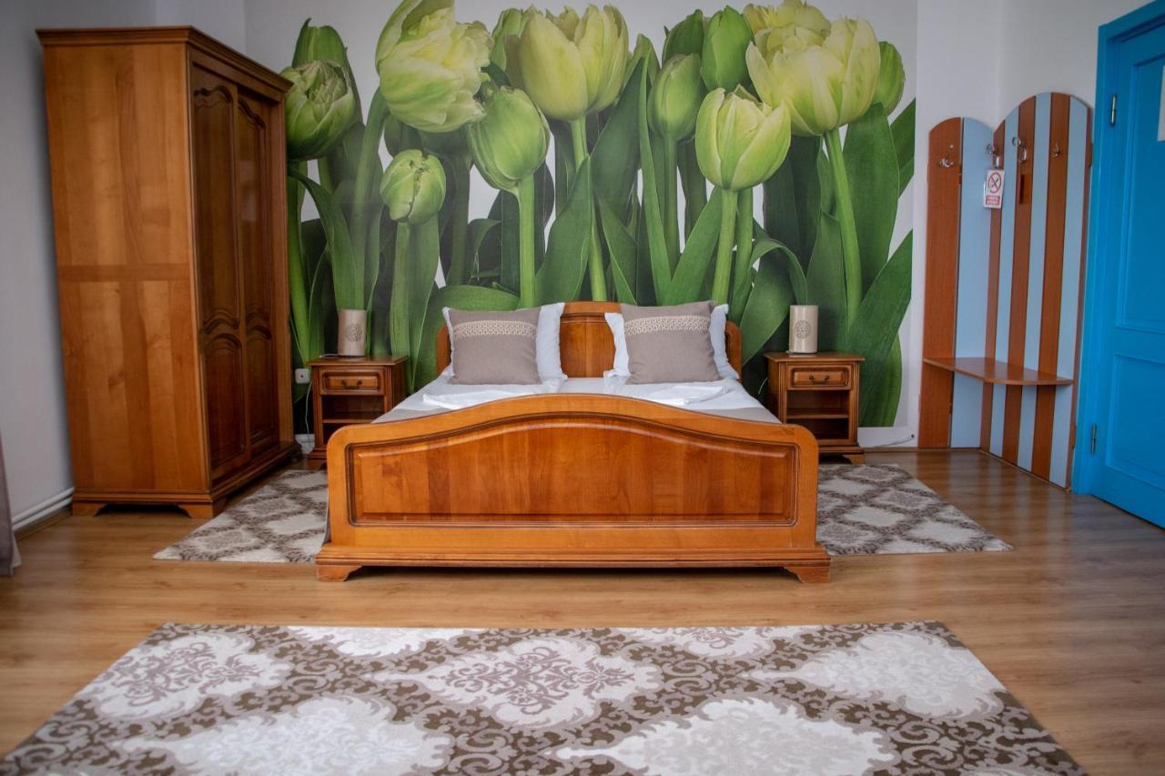 Motel Via Targu Mures Cristesti  Екстериор снимка