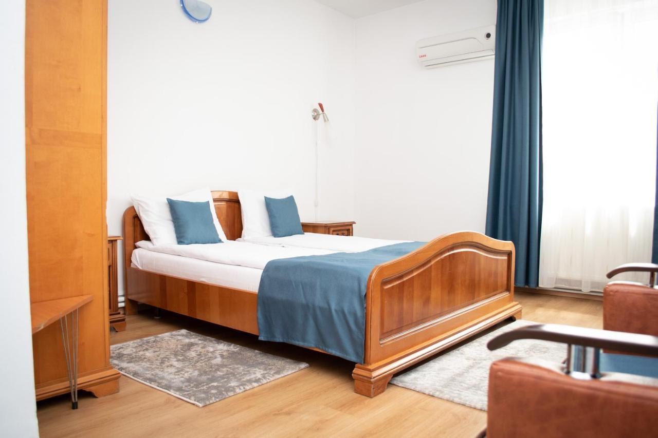 Motel Via Targu Mures Cristesti  Екстериор снимка